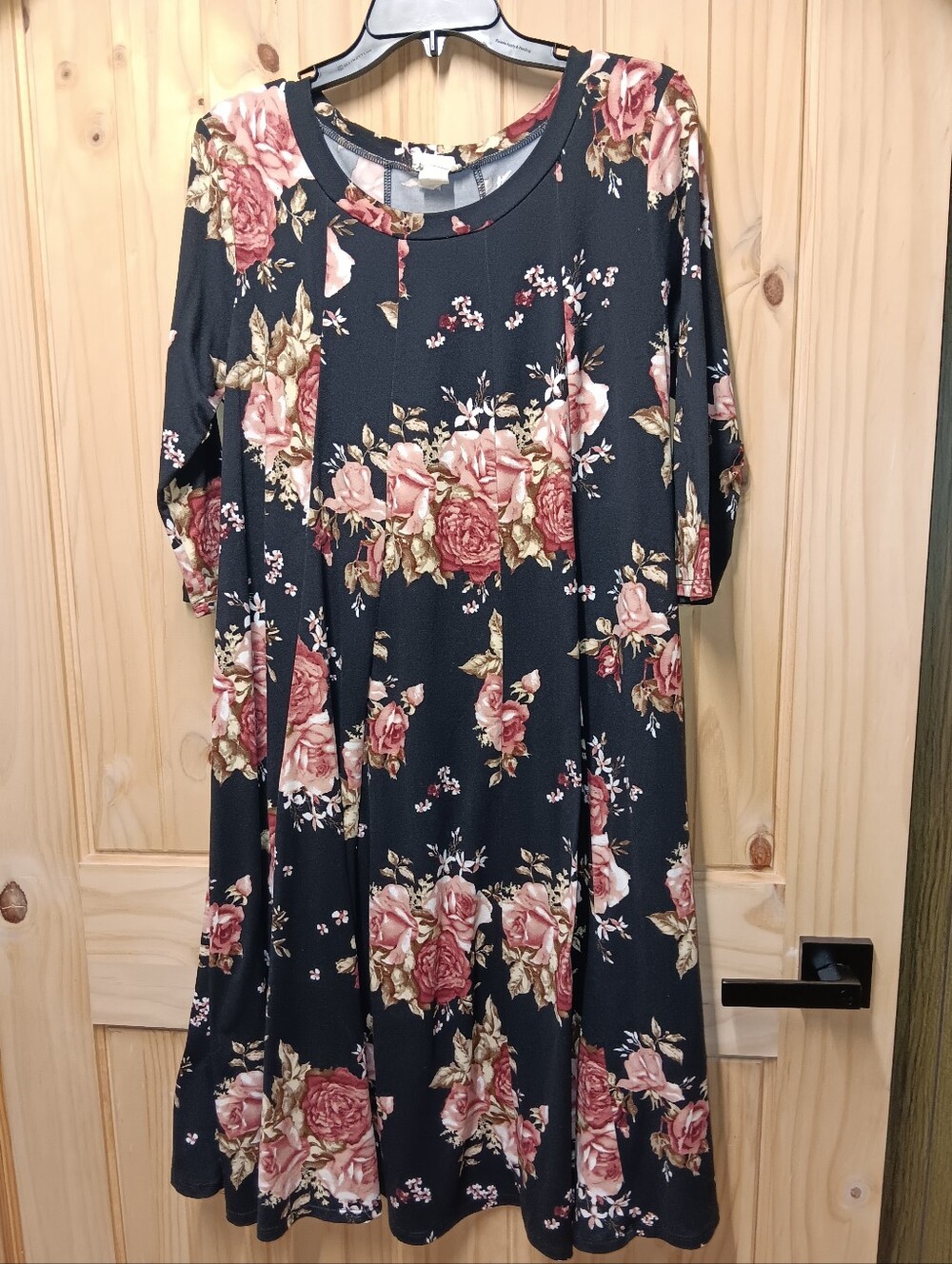 Pastel By Vivienne Black Midi Dress with Pink Rose Floral Print EUC